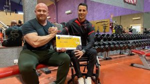 Gran inicativa solidiaria en Paco GYM de La Solana