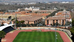 Placa homenaje en el Estadio El Deleite de Aranjuez